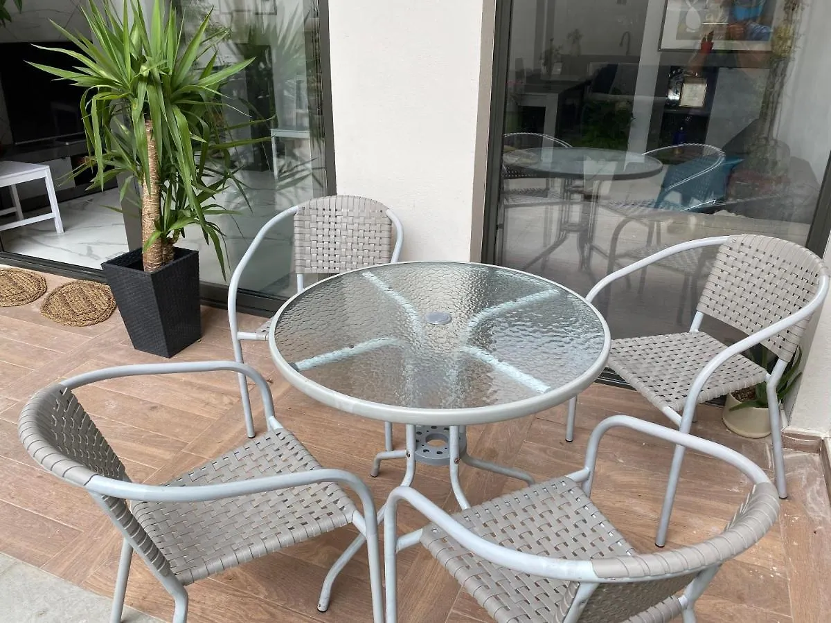 Homestay Camp Nou Nueva Casa Apartment L'Hospitalet de Llobregat